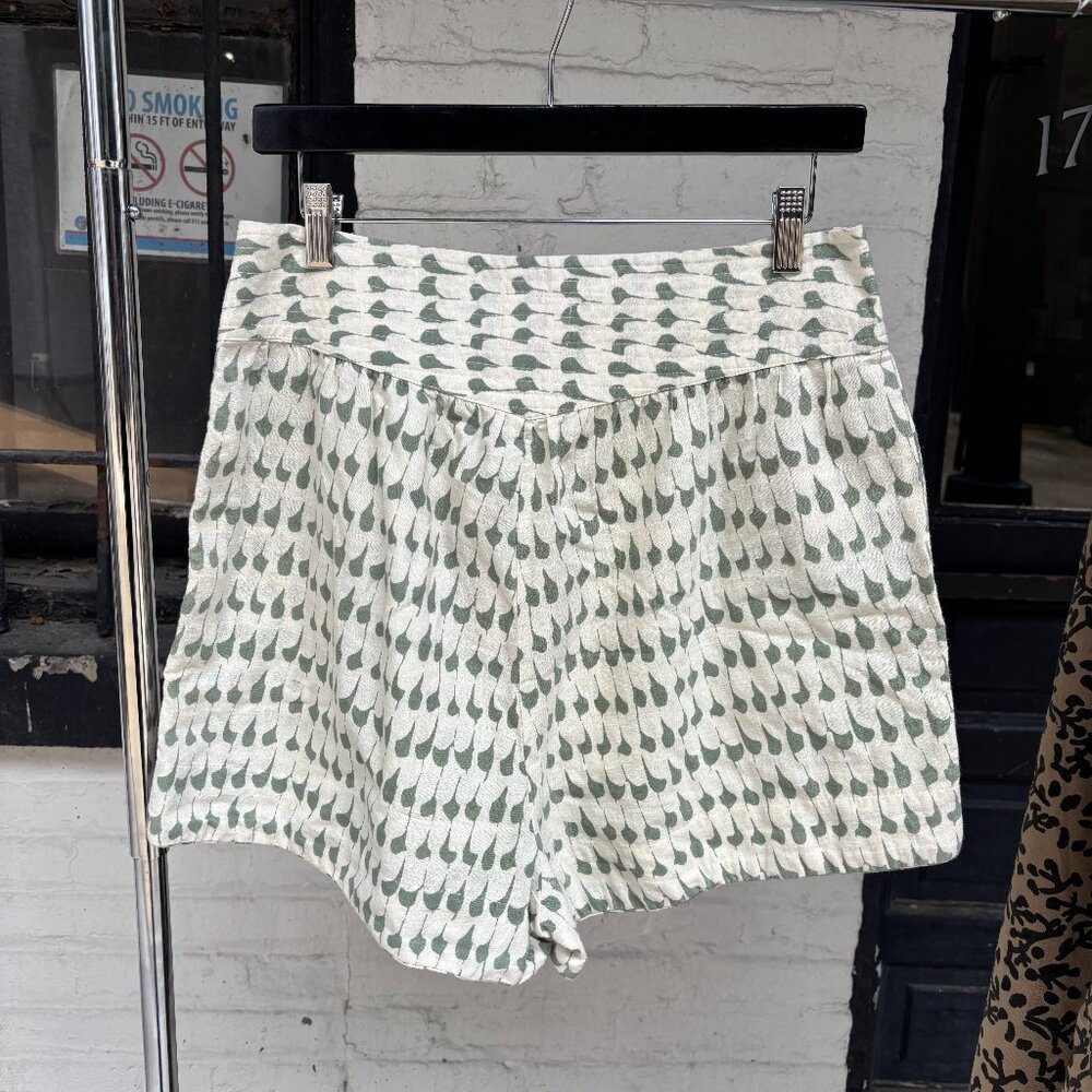 Mirth Bay Shorts in Pistachio Scales